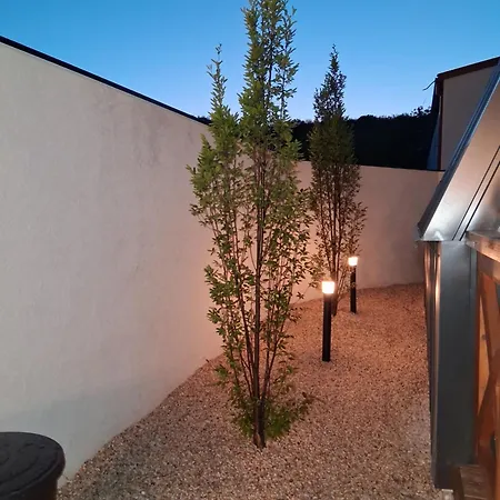 Wooden Cardinals Villa Skopje