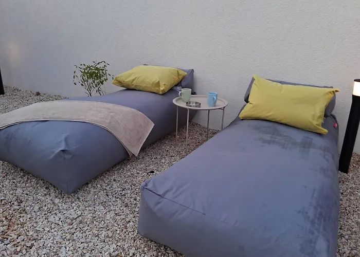 Wooden Cardinals * Szkopje